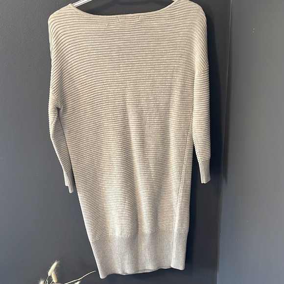 Cream dynamite sweater dress - Picture 2 of 2